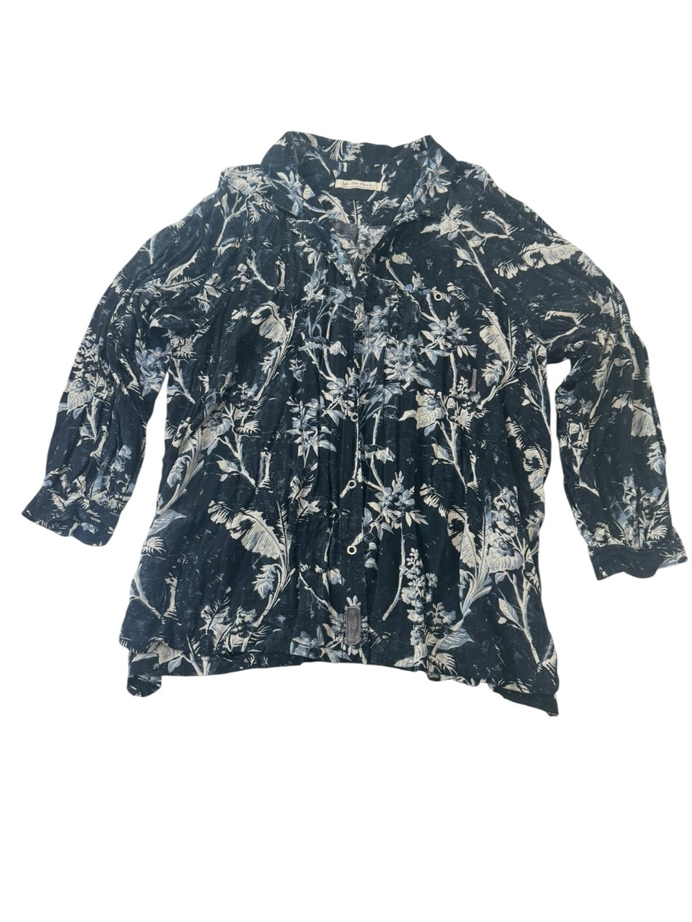 We The Free Navy Blue Floral Button-Down Shirtโ Womens Size Large Flowy
